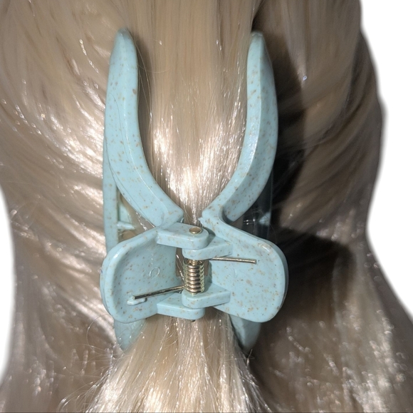 🍁 3/$15 Eco Friendly Bow Hair Clip - Picture 2 of 6